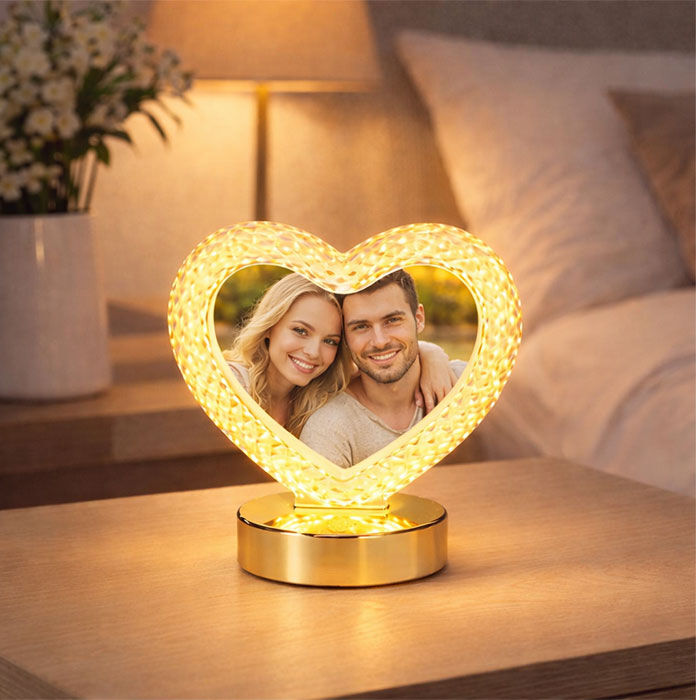 Dekoratif Işıklı Kristal Kalp Fotoğraf Çerçevesi - 1
