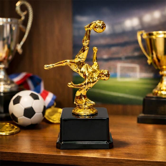 Futboll Figürlü Ödül Kupası 71 - 1
