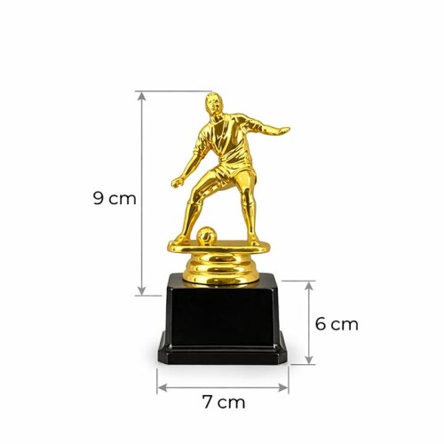Futbolcu Ödül Kupası Altın - 90mm - (1)