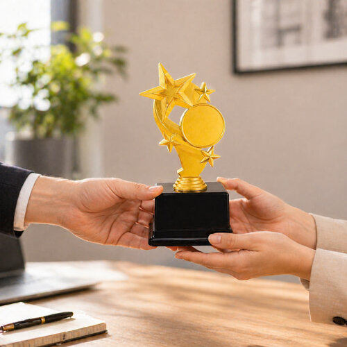 Yıldız Figürlü Ödül Kupası - 